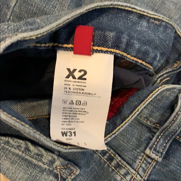 X2 Size 8 Medium Wash Boot Cut Jeans - Picture 7 of 10